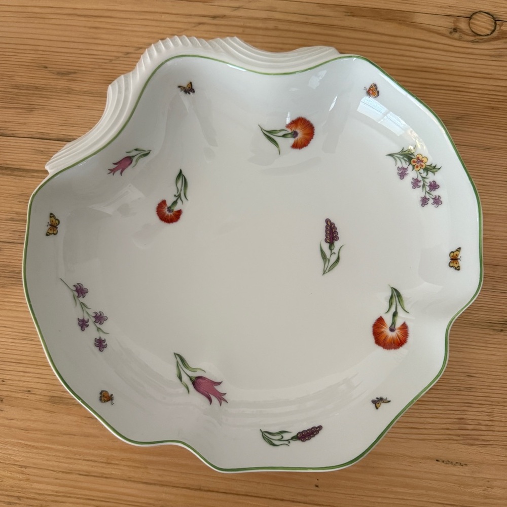 Tiffany & Co. Limoges “Tiffany Garden” fine porcelain shell bowl
